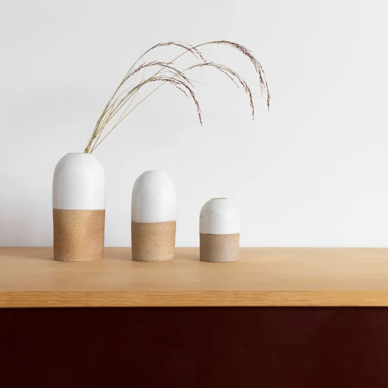 Tomoro Terra Bud Vase (Large)