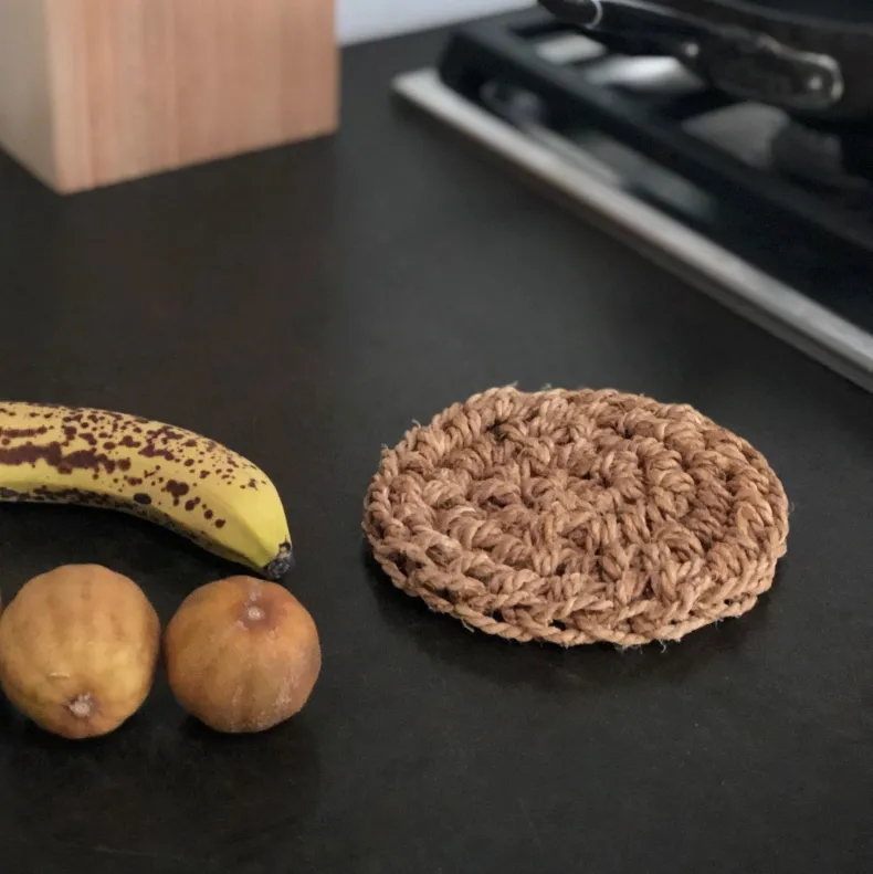 F/style Shina Bark Trivet