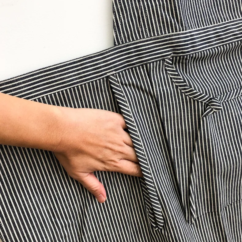 Hakui Bibbed Apron - Stripe Black/White (6869-1)