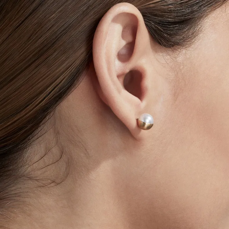 Shihara Half Pearl Earring 90°