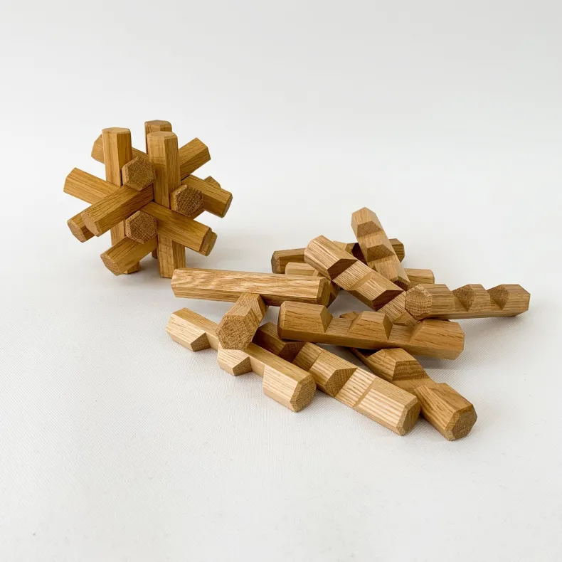 Oak Puzzle 12 Pieces