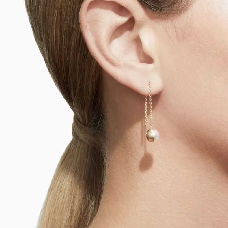 Shihara Half Pearl Chain Earring 90°