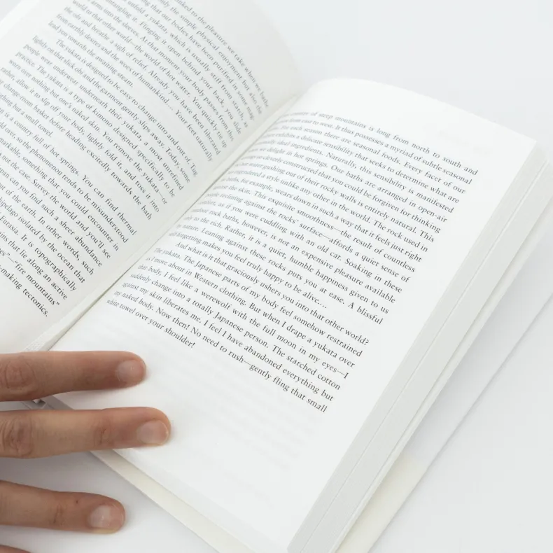 100 Whites' by Kenya Hara