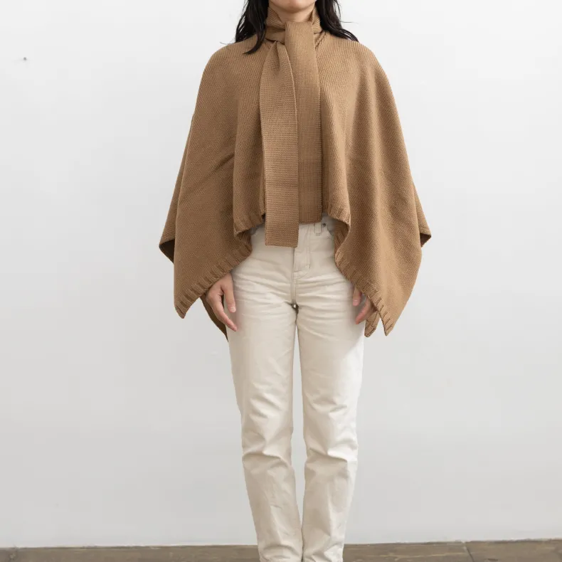 Atelier Delphine Square Poncho